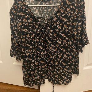 Floral flowy shirt